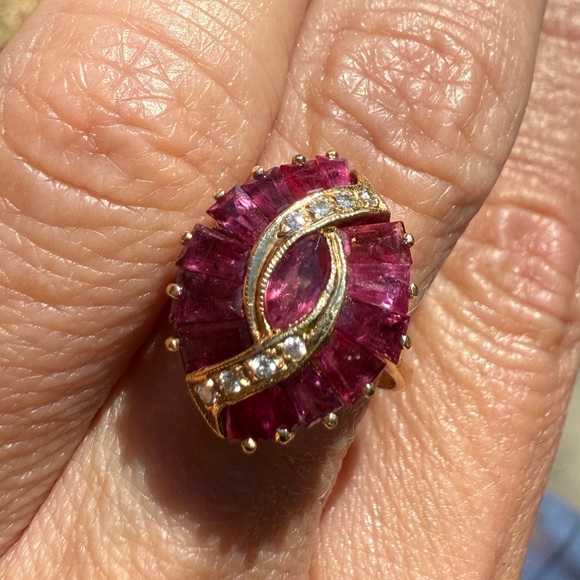 14K gold Heavy natural ruby diamond ring - Picture 3 of 3